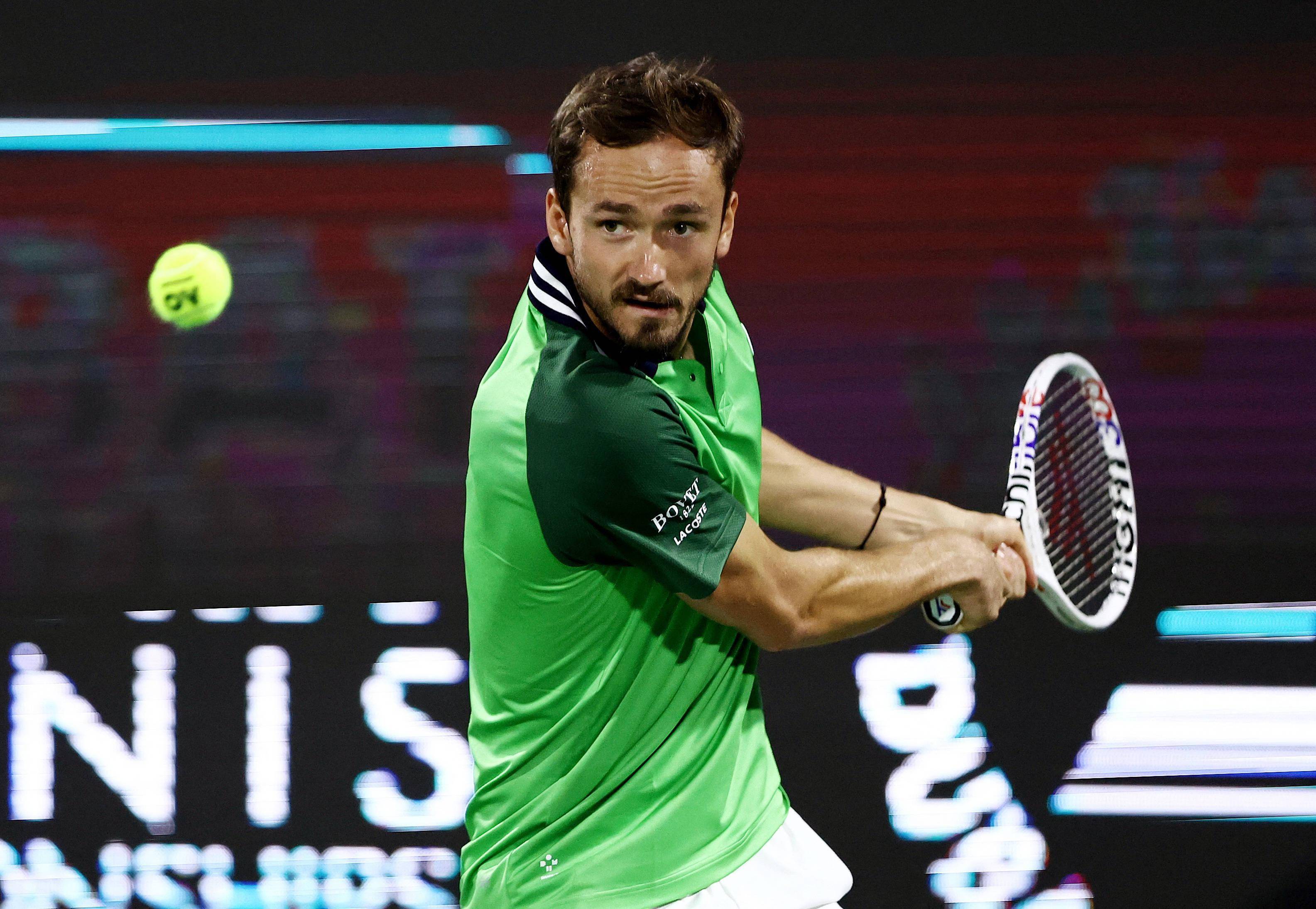 九游娱乐app下载-世界网球队逆转日本网球队，梅德韦杰夫送出助攻的简单介绍