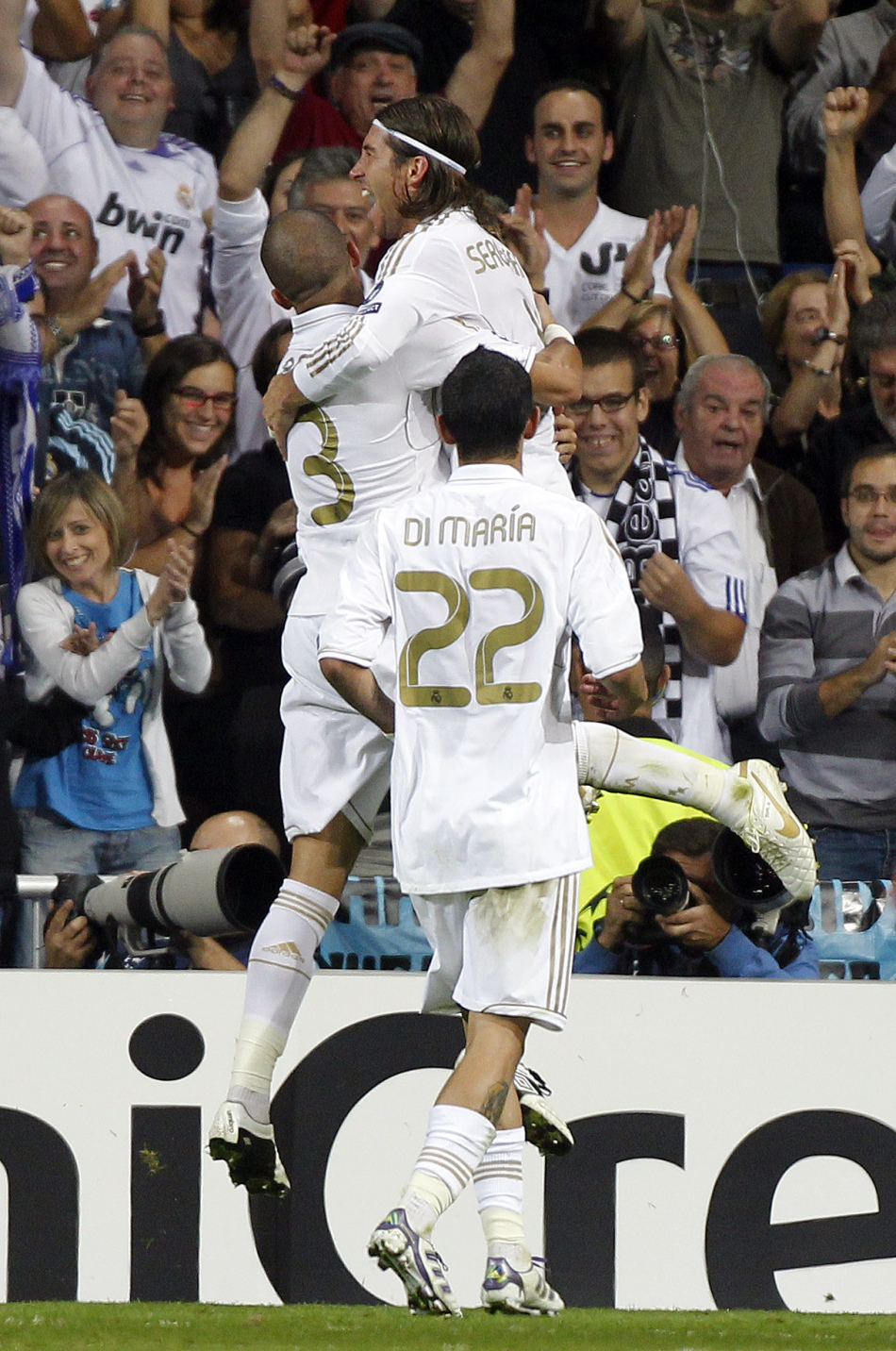 里昂轻取美国，罗本绝境逆转的简单介绍