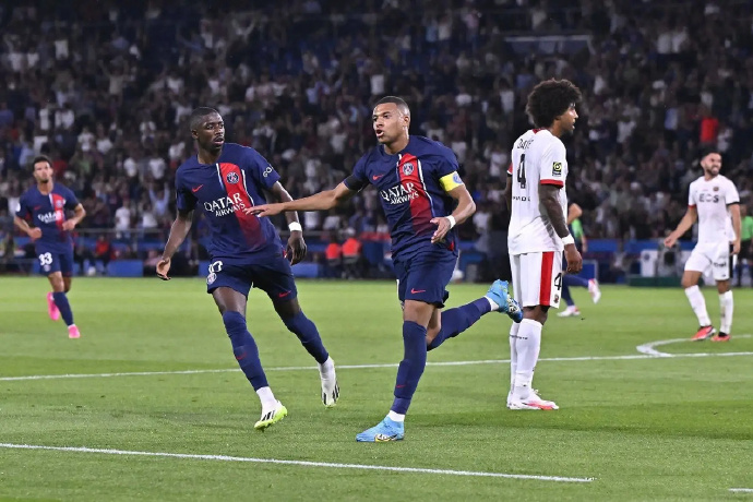 9you娱乐-包含欧冠比赛引发一场激动人心的战斗的词条