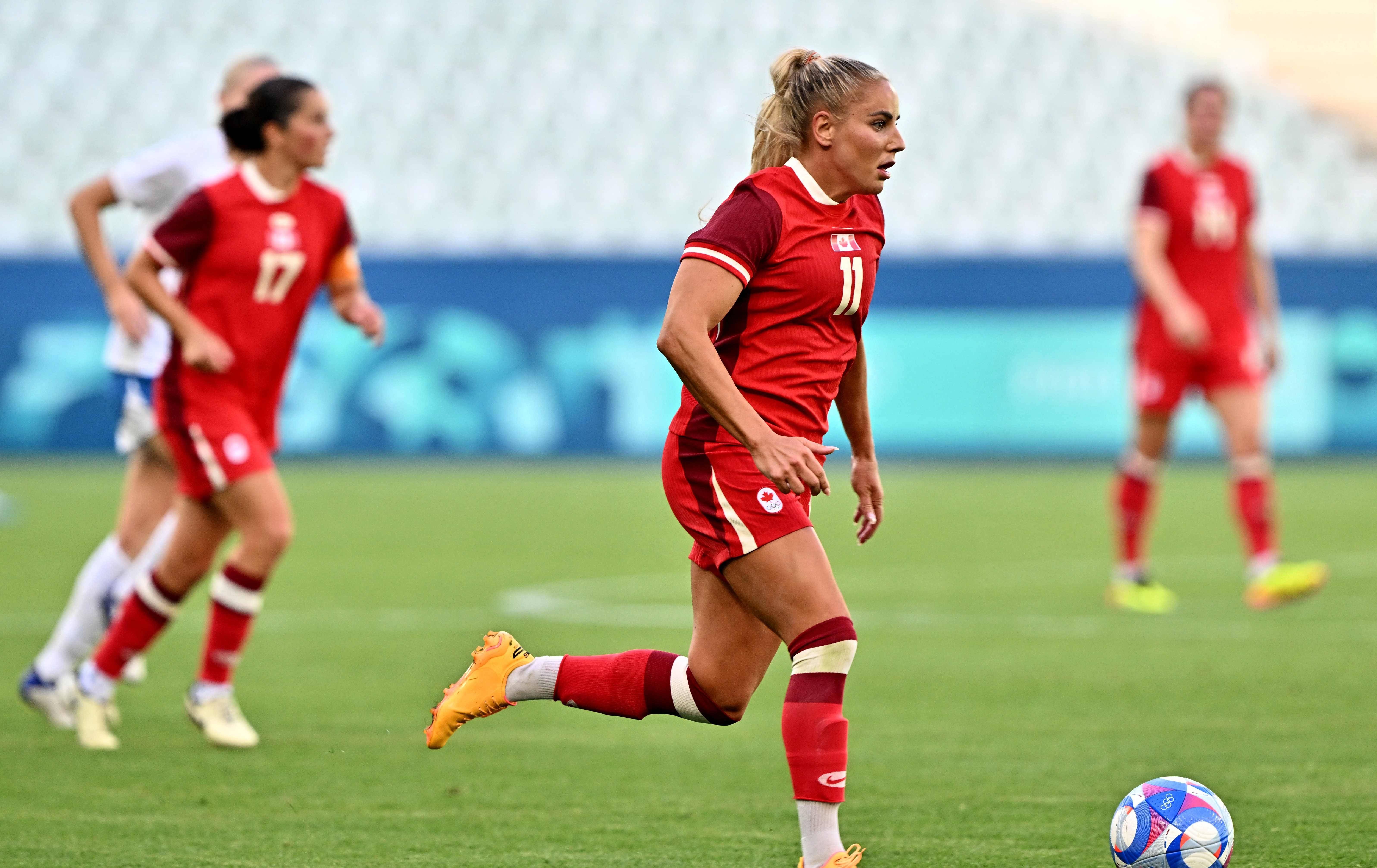 关于加拿大女足夺冠，迎来历史性胜利的信息