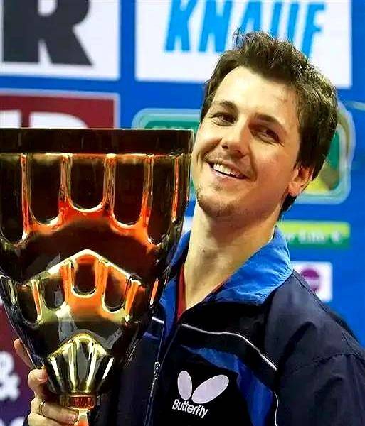 九游娱乐入口-英格兰队轻取波兰队,波尔统治全场