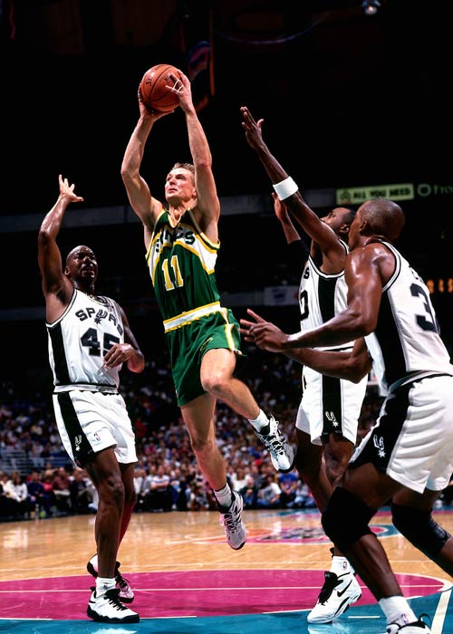 关于德国队绝杀英格兰队，马龙状态火热的信息