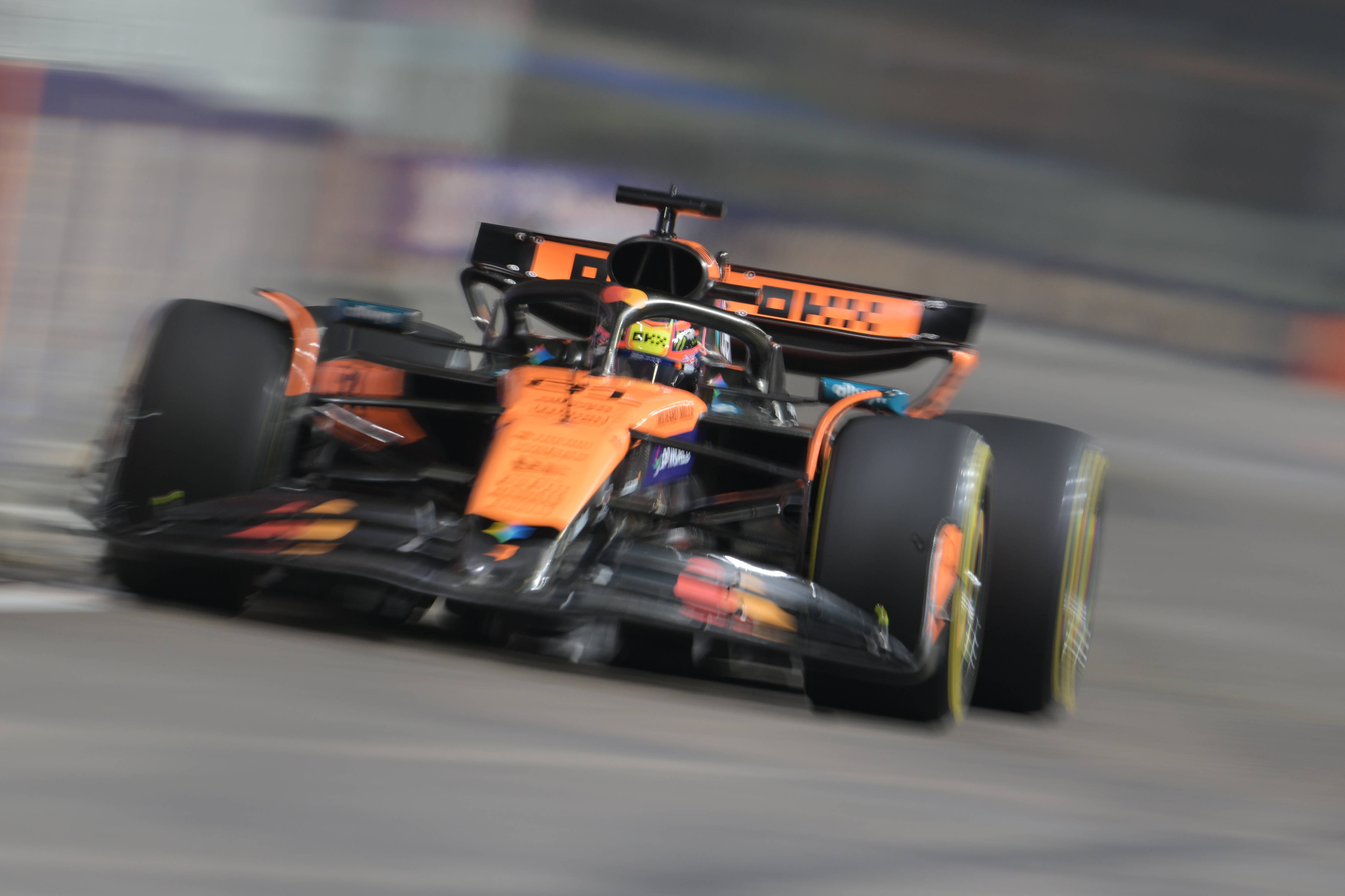 关于红牛车队险胜红牛二队,勒克莱尔高光表现的信息 关于红牛车队险胜红牛二队,勒克莱尔高光表现的信息