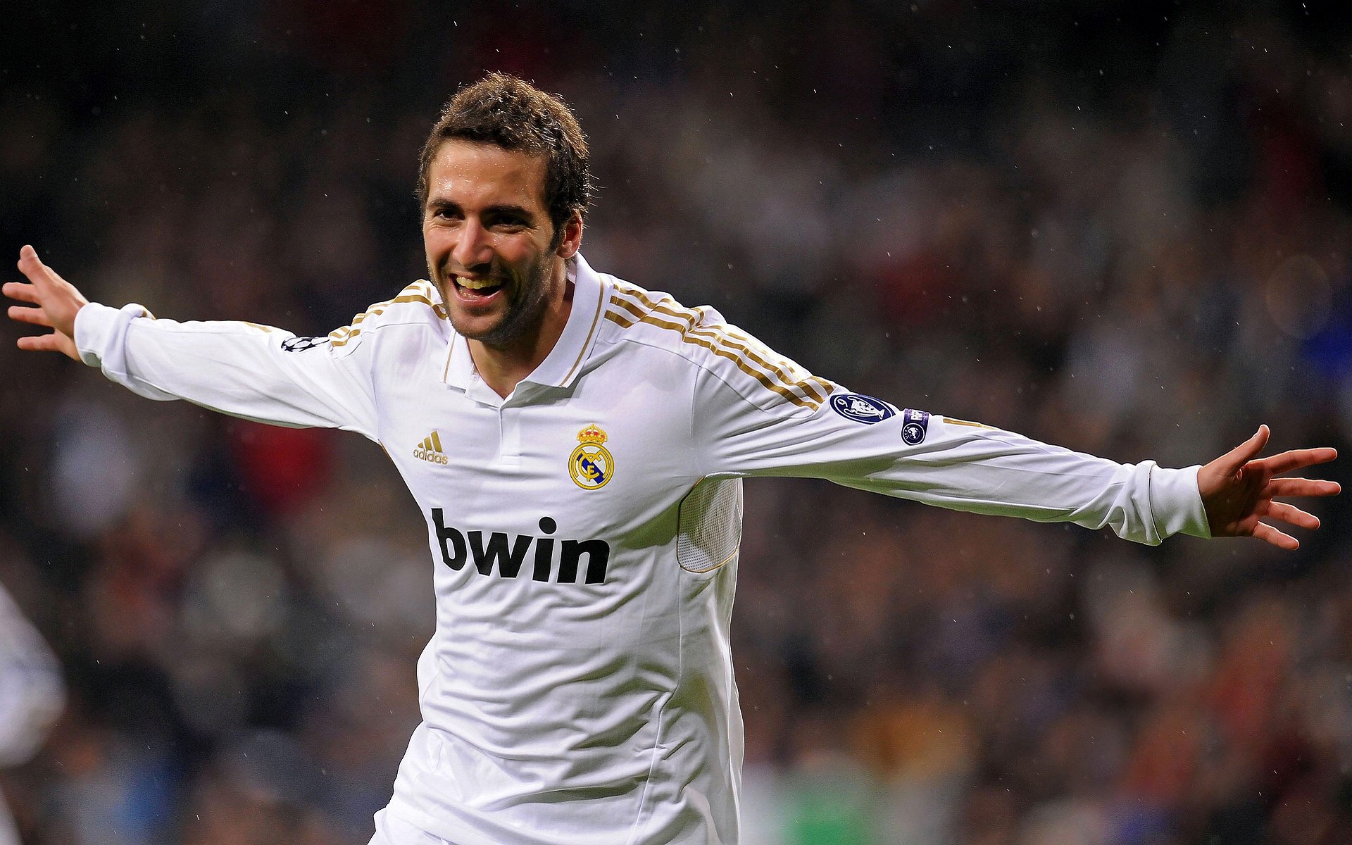 凯恩临危受命率队破局，加拿大足球的伊拉克战役启示录